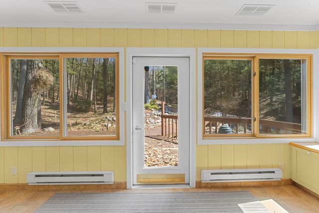 6644 Peninsula Drive, Traverse City, MI 49686