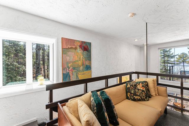 6644 Peninsula Drive, Traverse City, MI 49686