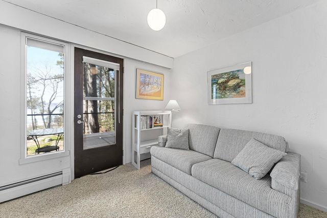 6644 Peninsula Drive, Traverse City, MI 49686