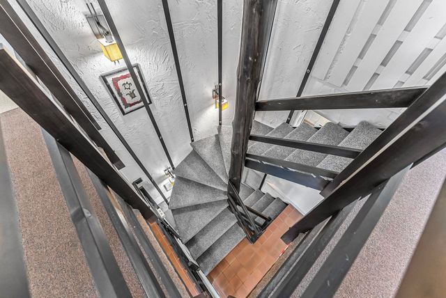 6644 Peninsula Drive, Traverse City, MI 49686