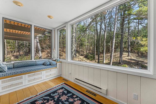 6644 Peninsula Drive, Traverse City, MI 49686