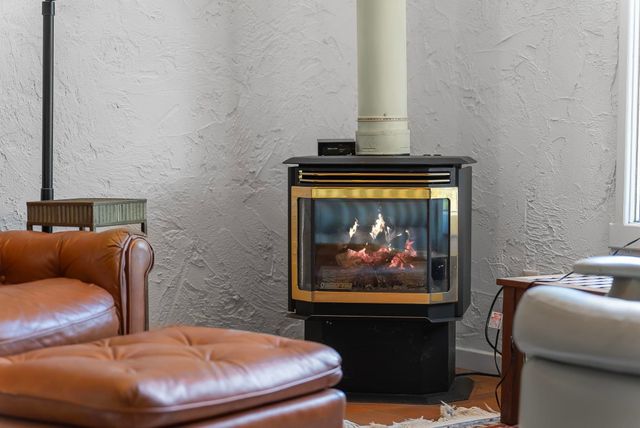 6644 Peninsula Drive, Traverse City, MI 49686