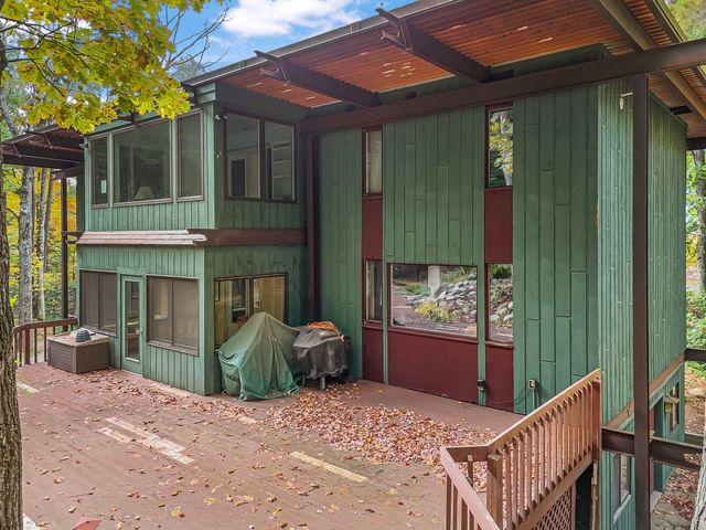 6644 Peninsula Drive, Traverse City, MI 49686