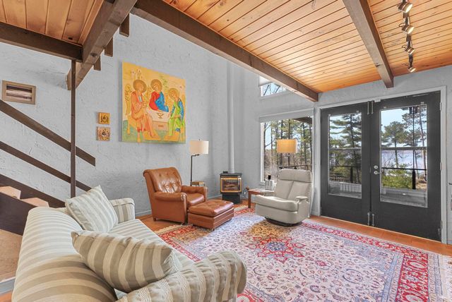 6644 Peninsula Drive, Traverse City, MI 49686