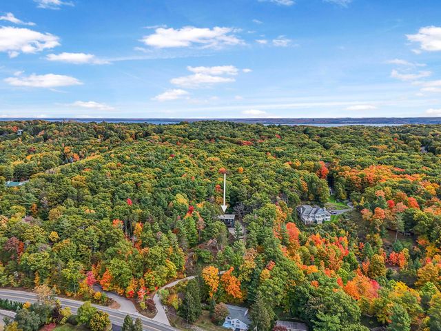 6644 Peninsula Drive, Traverse City, MI 49686