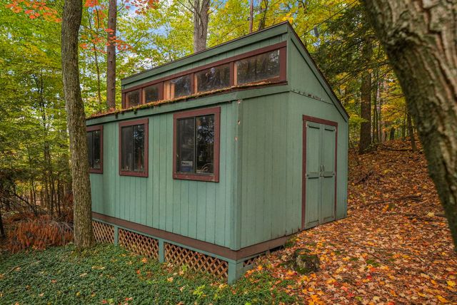 6644 Peninsula Drive, Traverse City, MI 49686