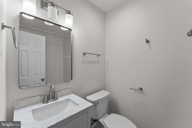 8609 HARRISON CT, Marshall, VA 20115