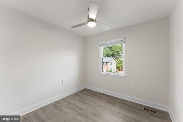 8609 HARRISON CT, Marshall, VA 20115