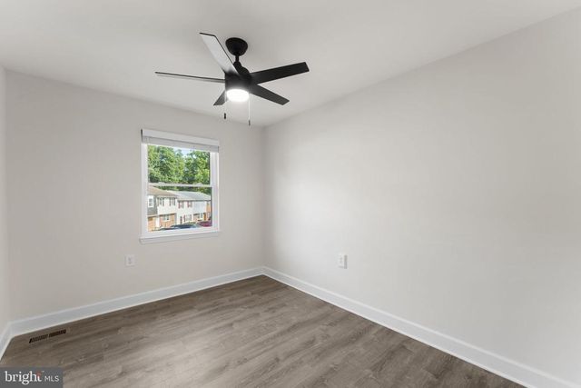 8609 HARRISON CT, Marshall, VA 20115