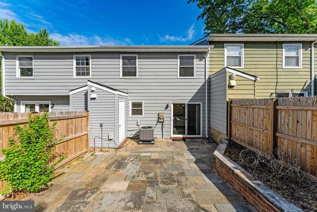 8609 HARRISON CT, Marshall, VA 20115