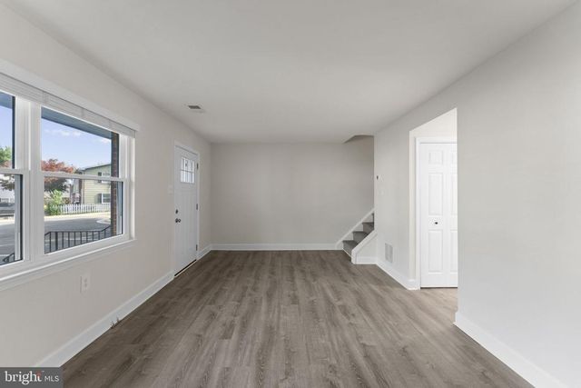 8609 HARRISON CT, Marshall, VA 20115