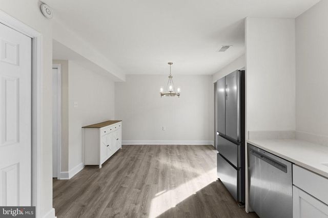 8609 HARRISON CT, Marshall, VA 20115