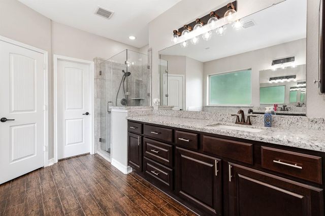 17607 Country Grove, Magnolia, TX 77355