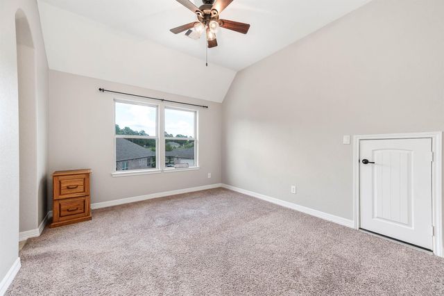 17607 Country Grove, Magnolia, TX 77355