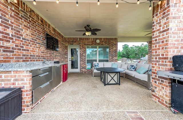 17607 Country Grove, Magnolia, TX 77355