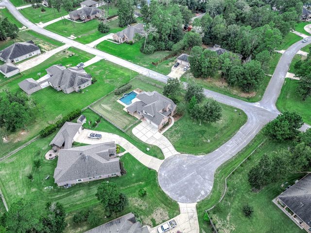 17607 Country Grove, Magnolia, TX 77355