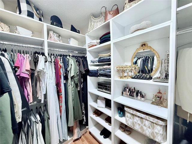 6000 NE 22nd Way 5C, Fort Lauderdale, FL 33308