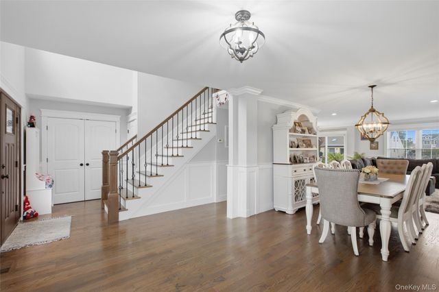30 Berger Avenue, Amityville, NY 11701
