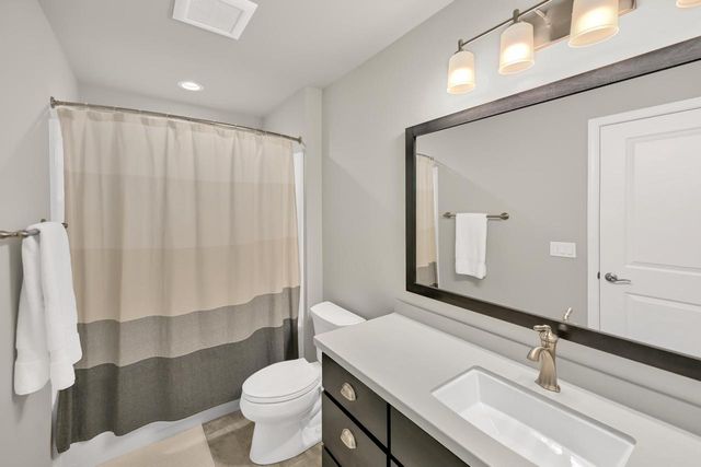 8130 W Mourning Dove LANE, Mequon, WI 53097