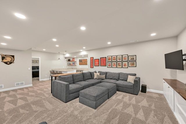 8130 W Mourning Dove LANE, Mequon, WI 53097