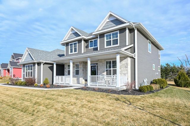 8130 W Mourning Dove LANE, Mequon, WI 53097