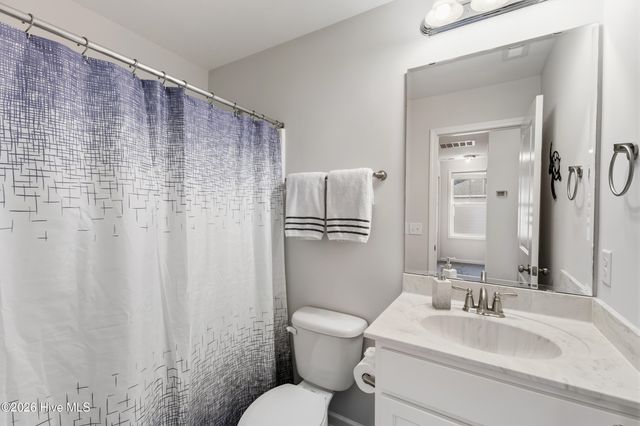 554 Avendale Drive, Rocky Point, NC 28457