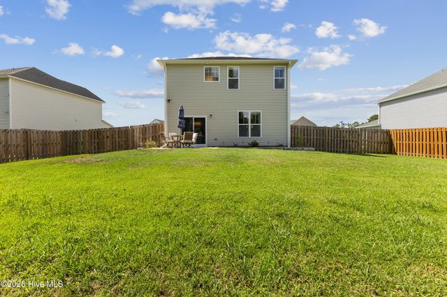 554 Avendale Drive, Rocky Point, NC 28457