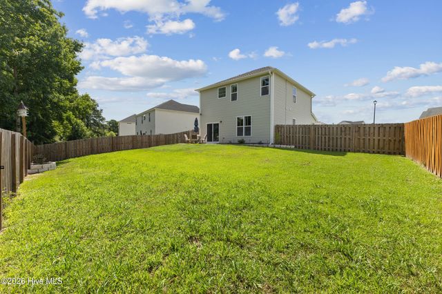 554 Avendale Drive, Rocky Point, NC 28457