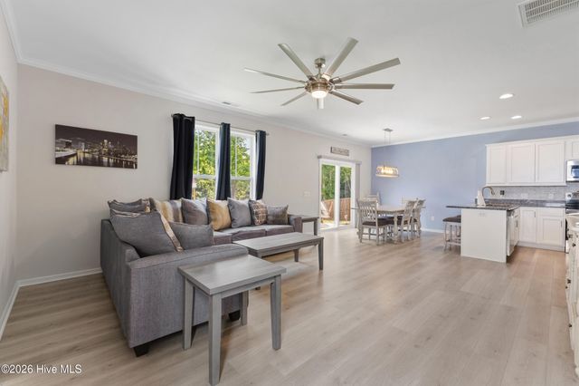 554 Avendale Drive, Rocky Point, NC 28457