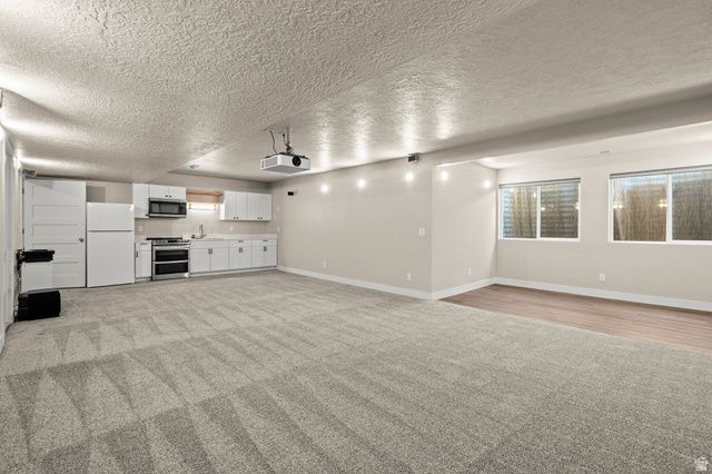 1096 VALLEY SAGE DR, Springville, UT 84663