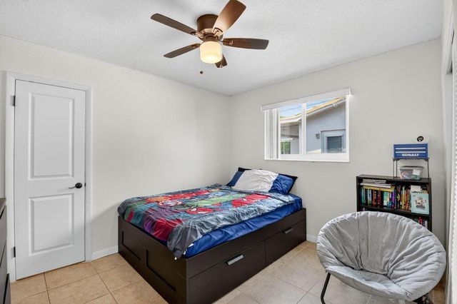 5511 Van Buren Street, Hollywood, FL 33021