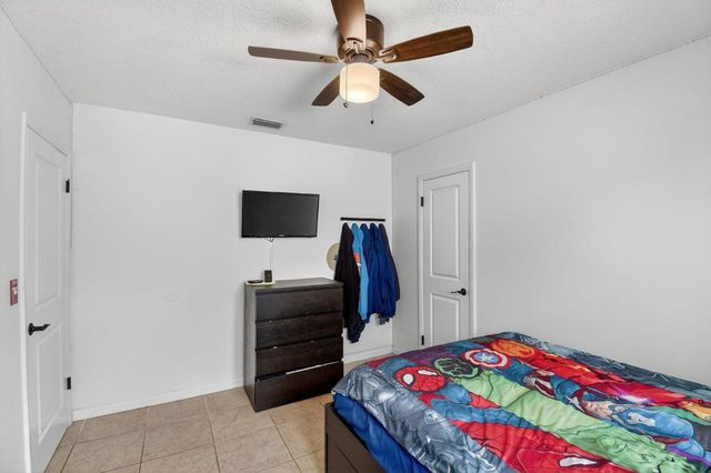 5511 Van Buren Street, Hollywood, FL 33021