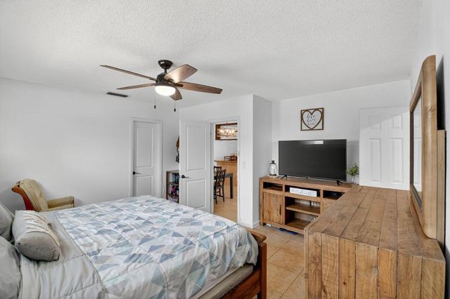 5511 Van Buren Street, Hollywood, FL 33021