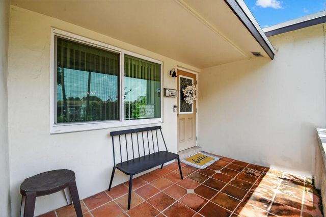 5511 Van Buren Street, Hollywood, FL 33021