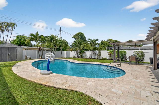 5511 Van Buren Street, Hollywood, FL 33021