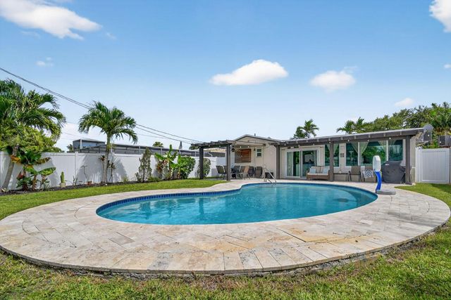 5511 Van Buren Street, Hollywood, FL 33021