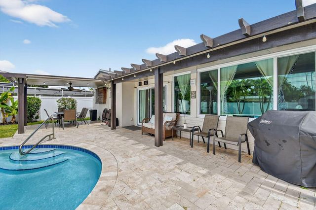 5511 Van Buren Street, Hollywood, FL 33021