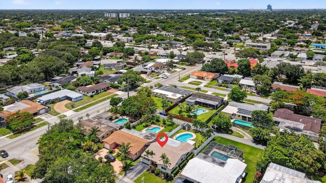 5511 Van Buren Street, Hollywood, FL 33021