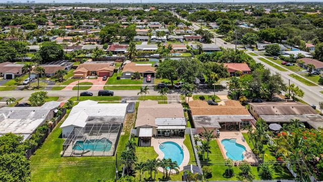 5511 Van Buren Street, Hollywood, FL 33021