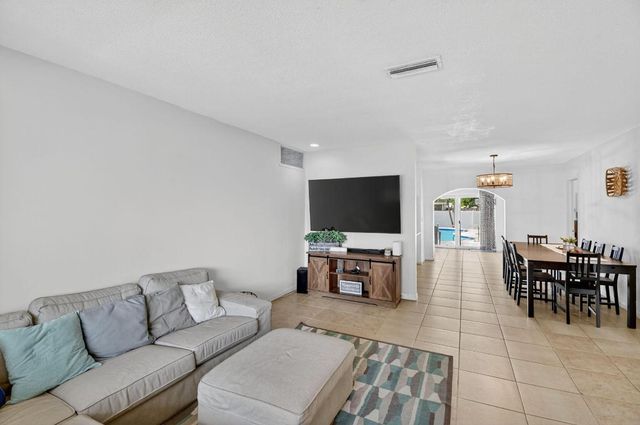 5511 Van Buren Street, Hollywood, FL 33021