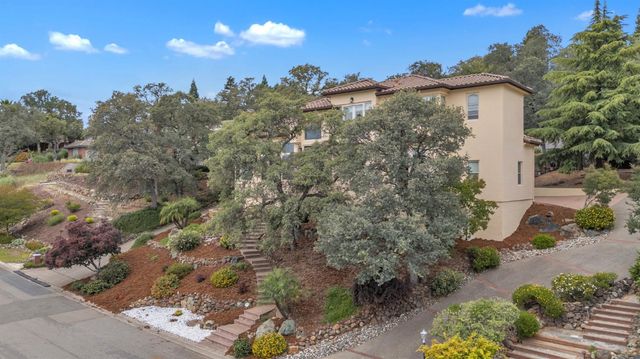 2070 Driftwood Cir, El Dorado Hills, CA 95762