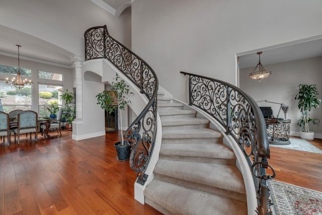 2070 Driftwood Cir, El Dorado Hills, CA 95762
