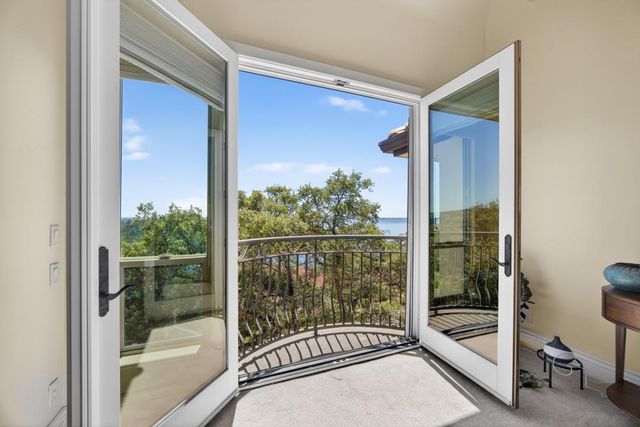 2070 Driftwood Cir, El Dorado Hills, CA 95762