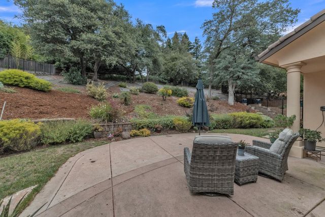 2070 Driftwood Cir, El Dorado Hills, CA 95762