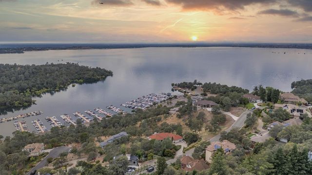 2070 Driftwood Cir, El Dorado Hills, CA 95762