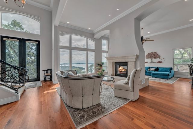 2070 Driftwood Cir, El Dorado Hills, CA 95762