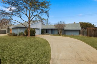 8100 Bobwhite Drive, Frisco, TX 75034