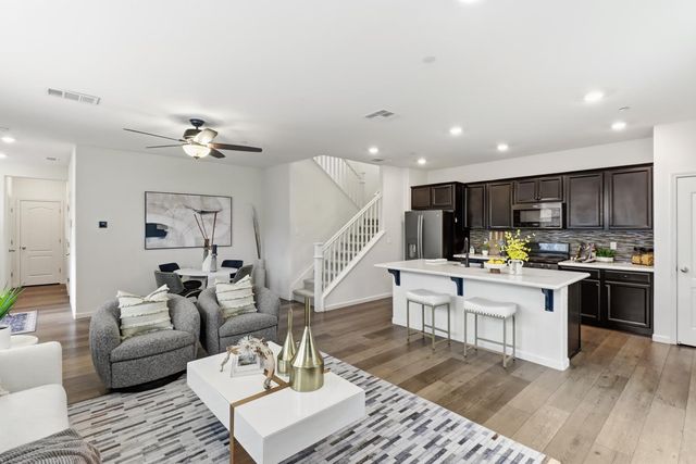 8900 Sheldon Terrace Ln, Elk Grove, CA 95758