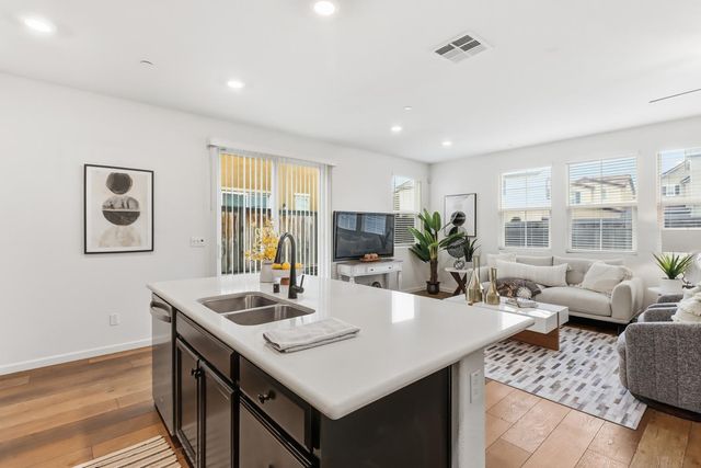 8900 Sheldon Terrace Ln, Elk Grove, CA 95758