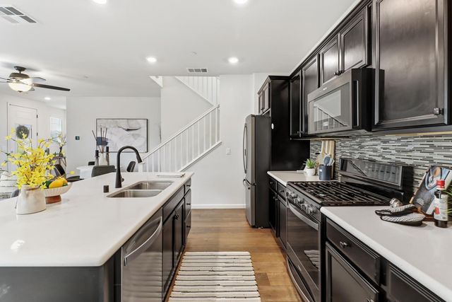 8900 Sheldon Terrace Ln, Elk Grove, CA 95758